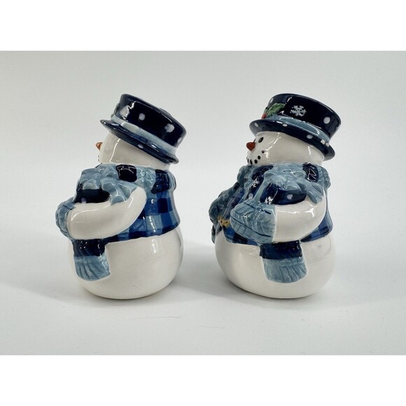 Ceramic Hugging Snowmen Salt & Pepper Shakers Blue White Winter Set - Picture 4 of 12
